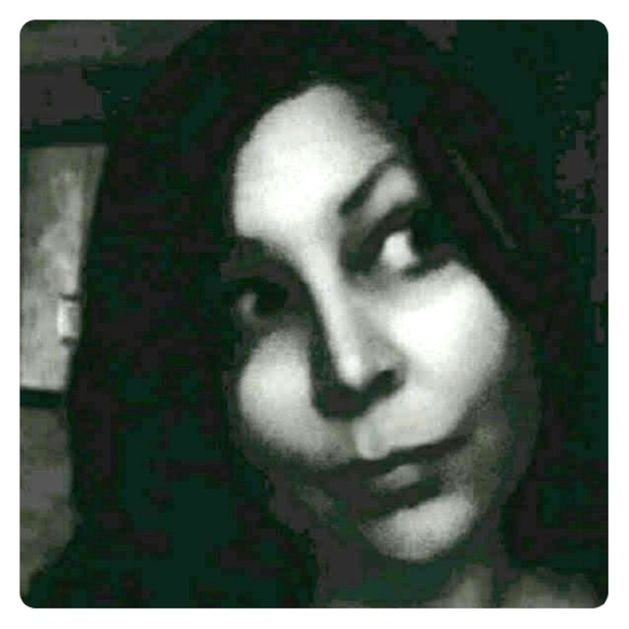 Meet your Posher, Mizz - Picture 1 of 1